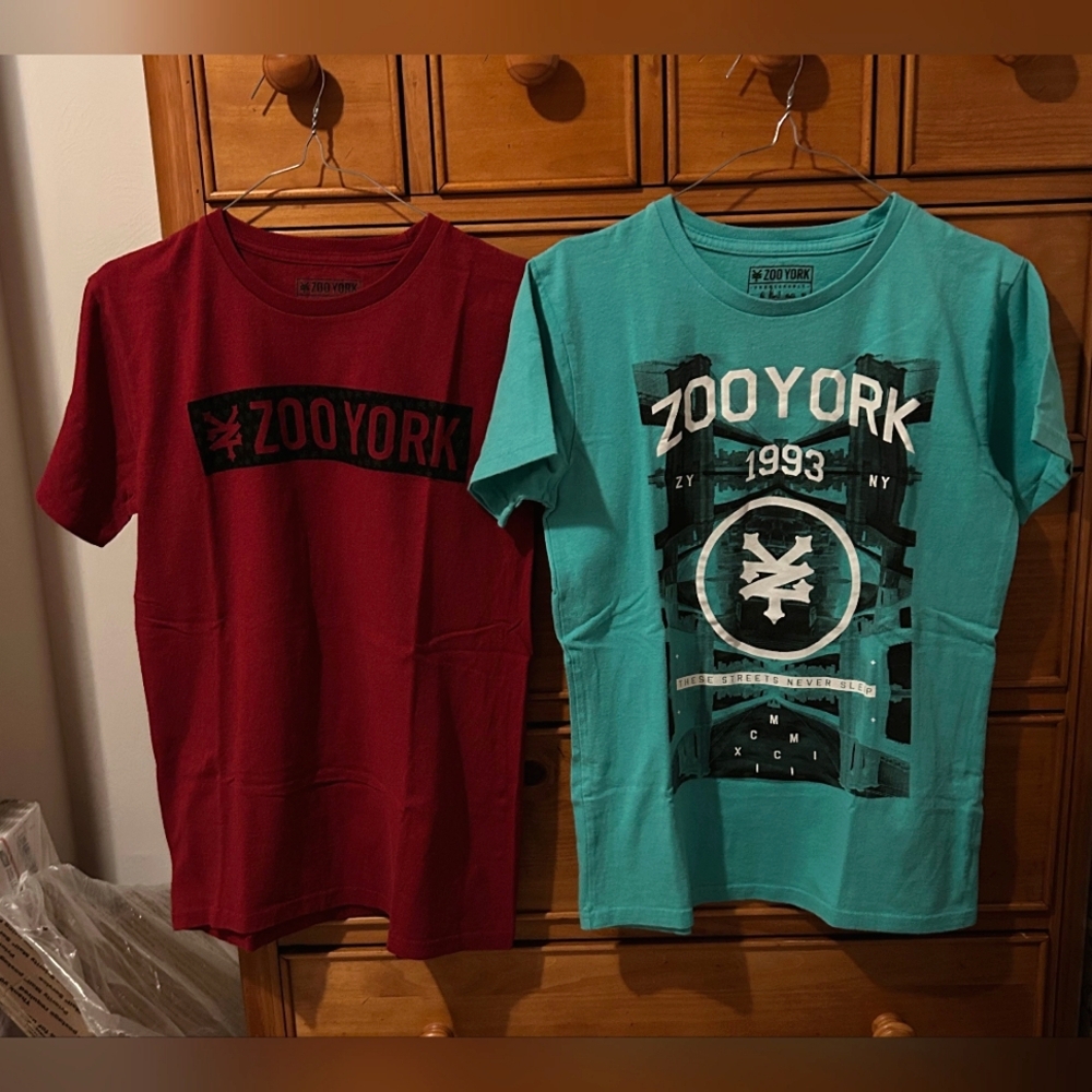 Zoo York Short Sleeve Tees. Size Boys Large!